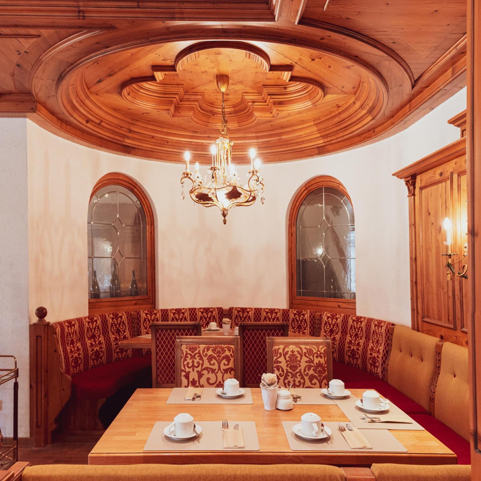 Hotel-Restaurant Kreuzberghof Tagungs- Und Veranstaltungshotel Tiefenbach  Ngoại thất bức ảnh