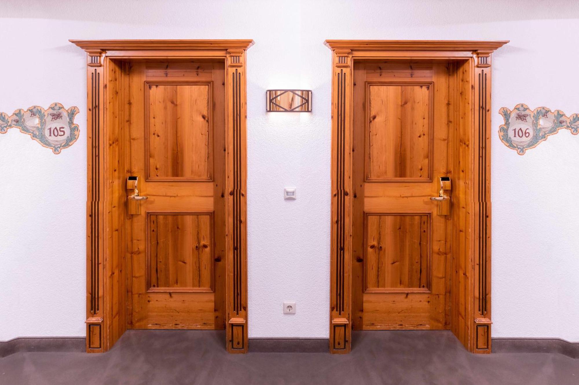 Hotel-Restaurant Kreuzberghof Tagungs- Und Veranstaltungshotel Tiefenbach  Ngoại thất bức ảnh